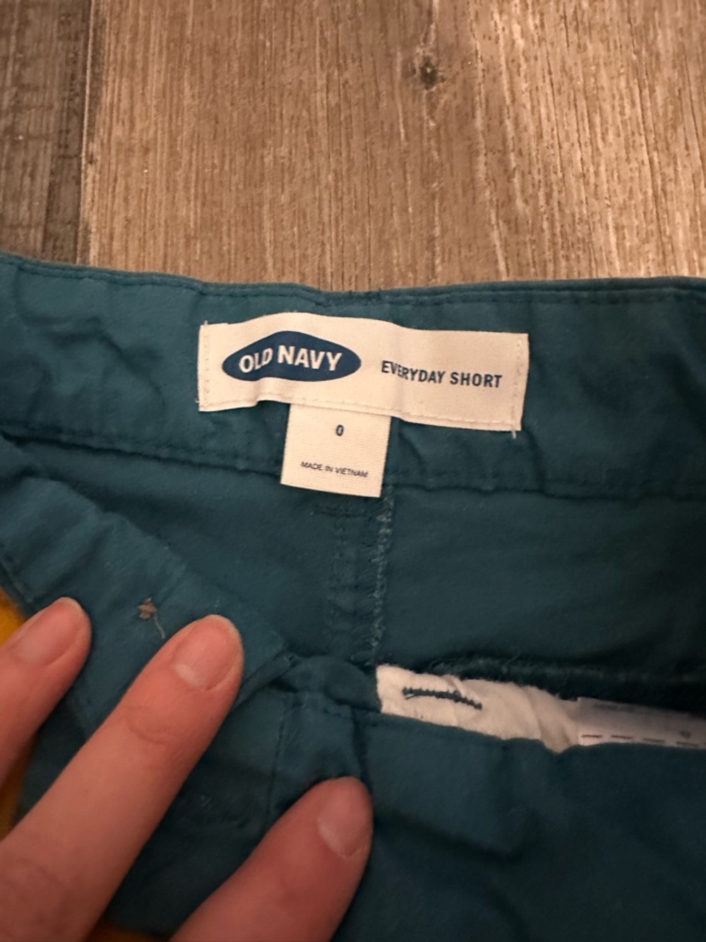 Old Navy Women's Shorts - Teal & Mustard Yellow - Picture 4 of 4
